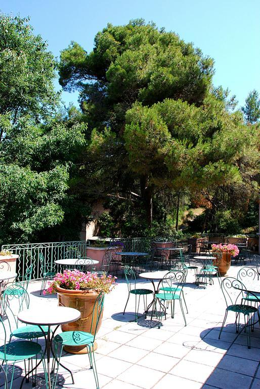 Hotel Les Mazets Des Roches Tarascon Exterior photo